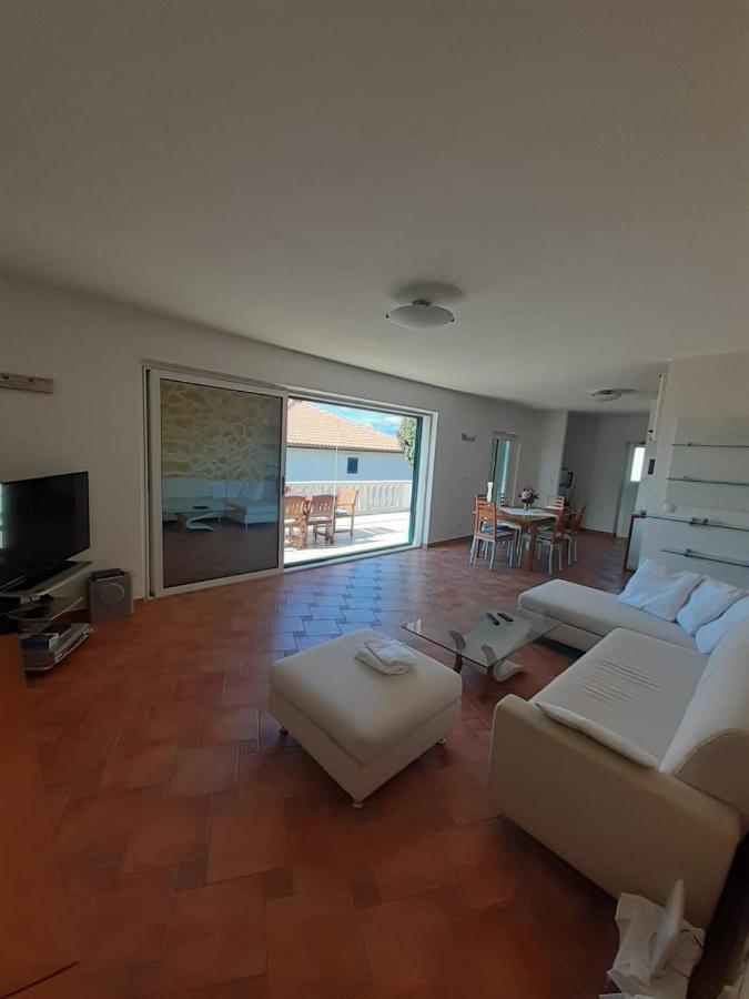 Apartments Ilicic Supetar Zewnętrze zdjęcie