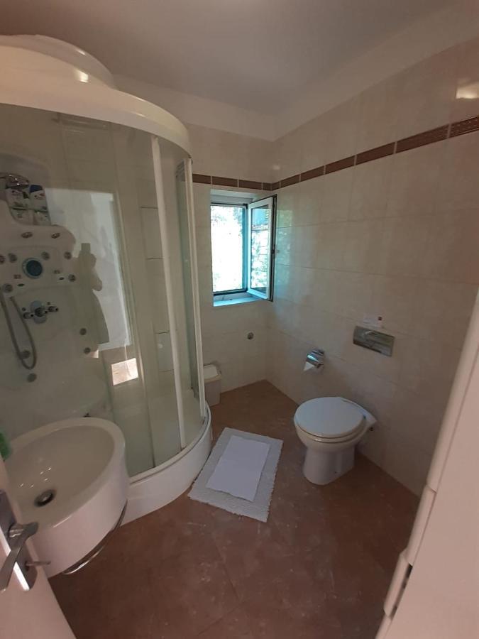 Apartments Ilicic Supetar Zewnętrze zdjęcie