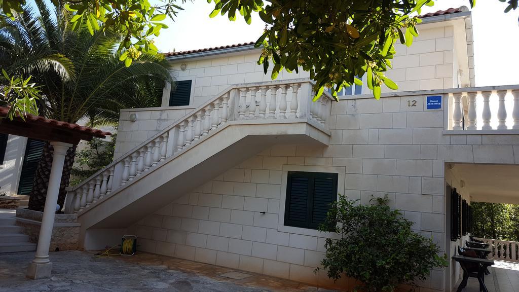 Apartments Ilicic Supetar Zewnętrze zdjęcie