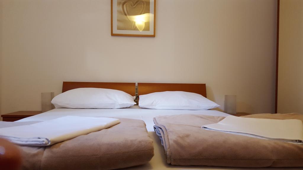 Apartments Ilicic Supetar Zewnętrze zdjęcie